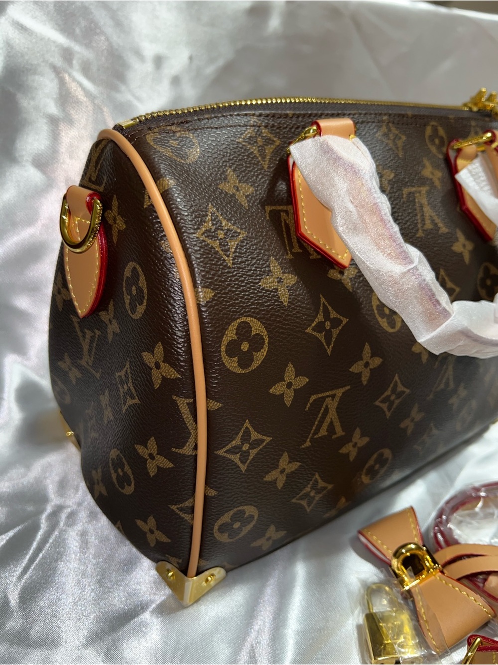 Brown Monogram Speedy Bandoulière Handbag - Picture 2 of 4